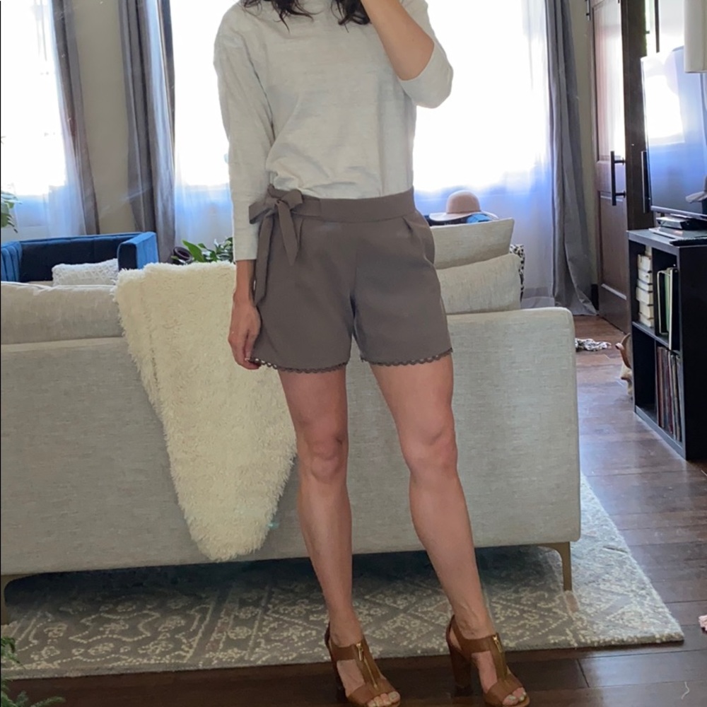 Banana Republic high waist scalloped tie shorts